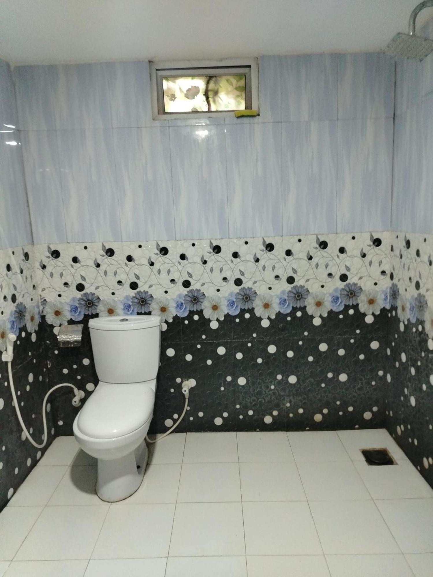 Ocean Oasis Restaurant And Rooms 亭可马里 外观 照片